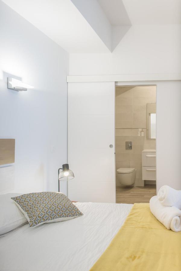 Ferienwohnung Loft Courtalon - Haut Standing - Patio - Parking Prives Troyes Exterior foto