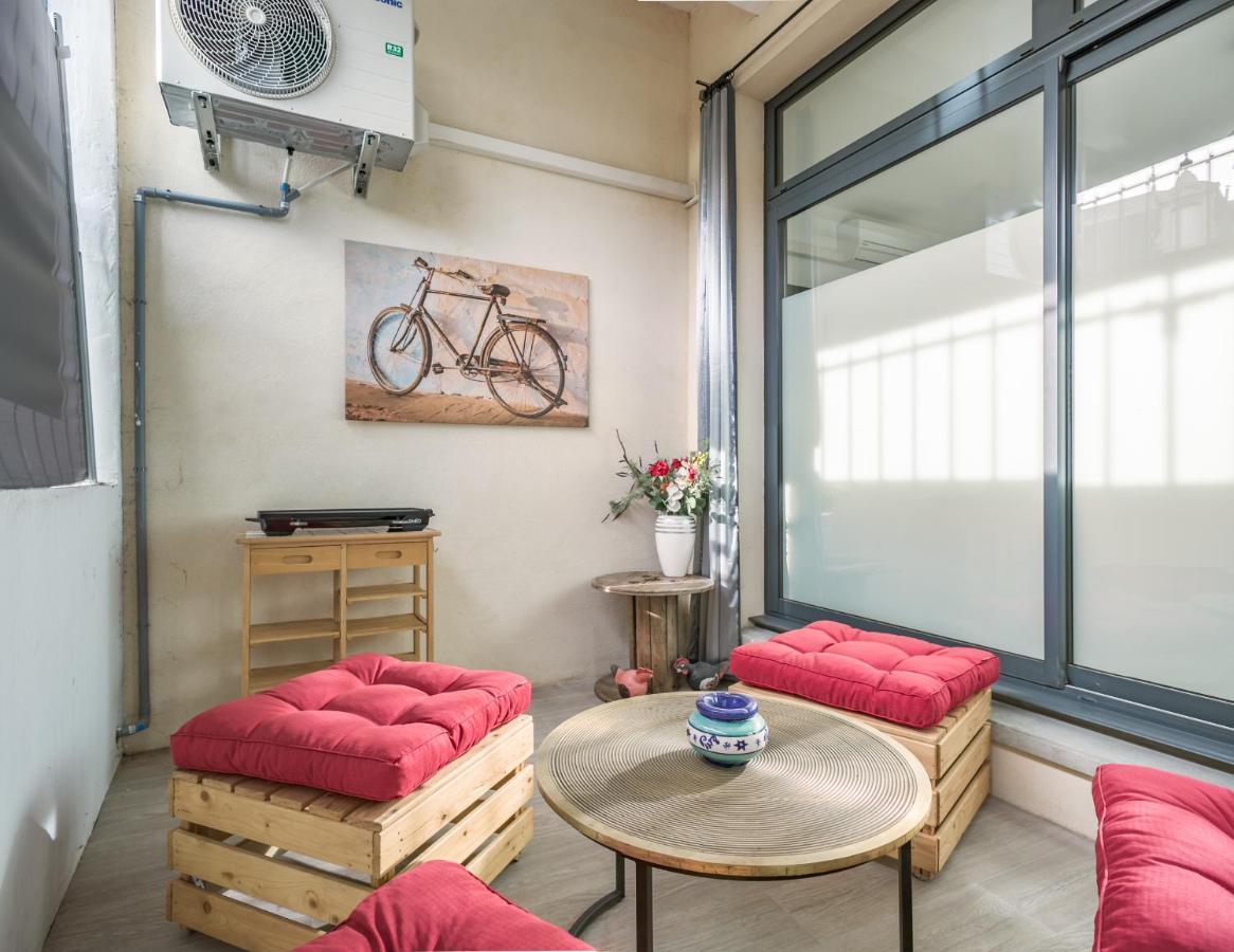 Ferienwohnung Loft Courtalon - Haut Standing - Patio - Parking Prives Troyes Exterior foto