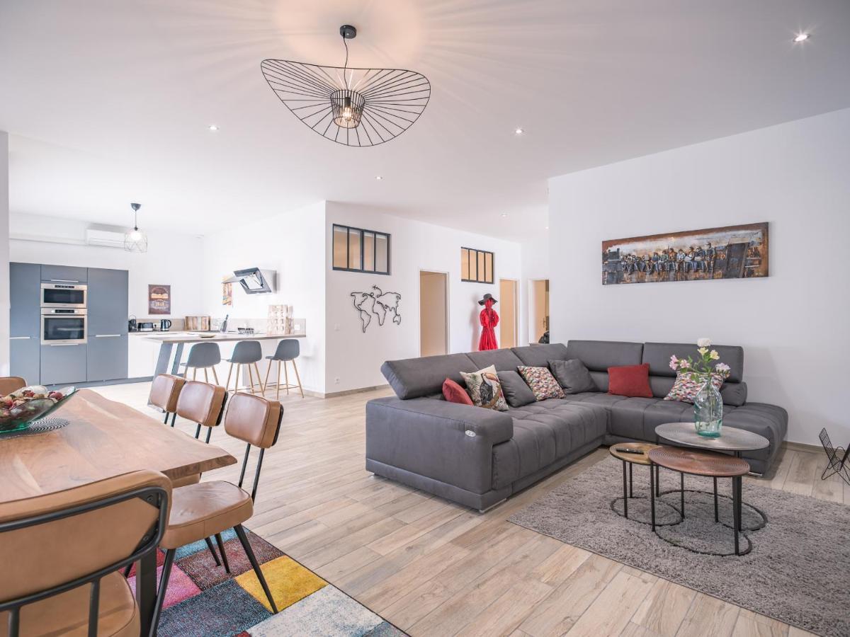 Ferienwohnung Loft Courtalon - Haut Standing - Patio - Parking Prives Troyes Exterior foto
