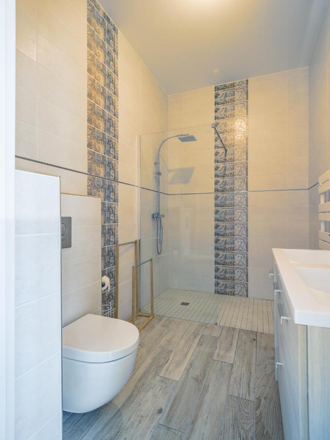 Ferienwohnung Loft Courtalon - Haut Standing - Patio - Parking Prives Troyes Exterior foto