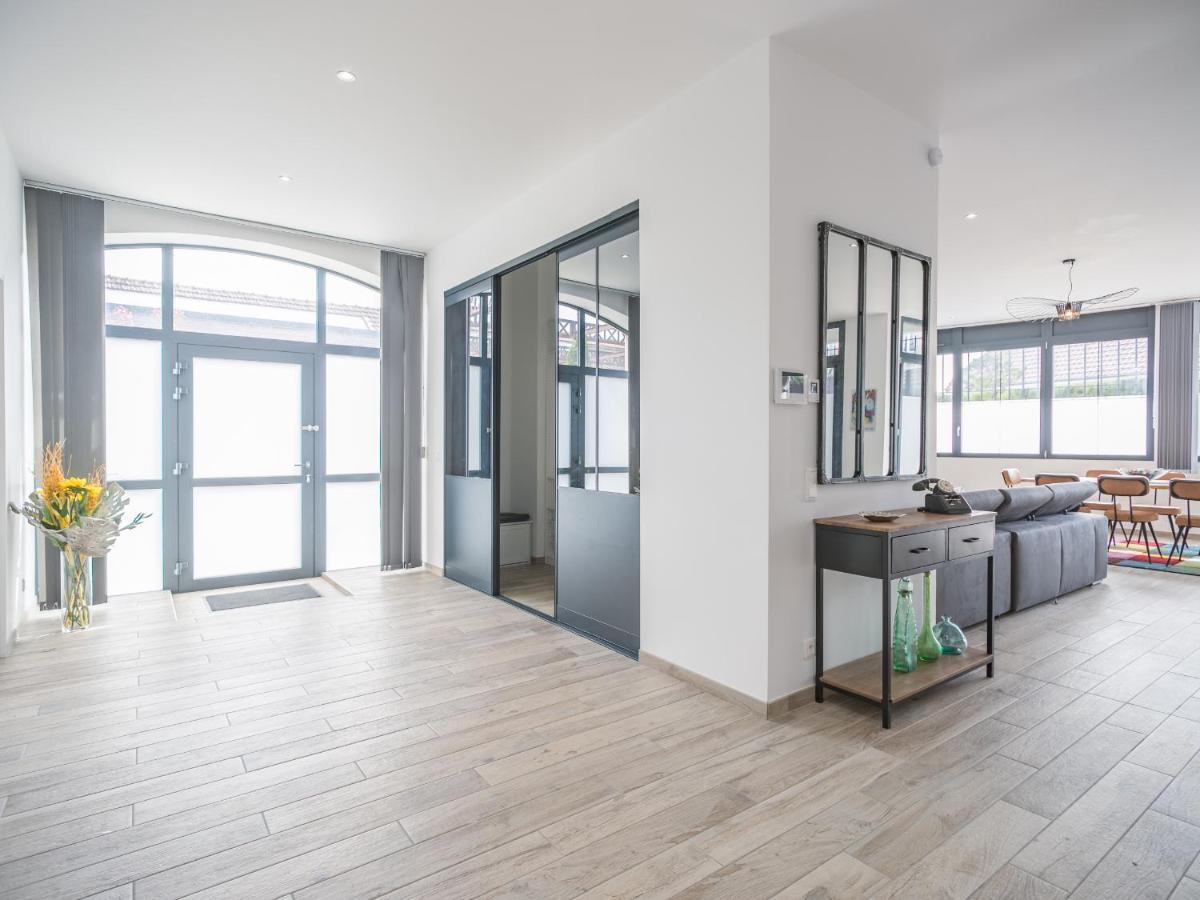 Ferienwohnung Loft Courtalon - Haut Standing - Patio - Parking Prives Troyes Exterior foto